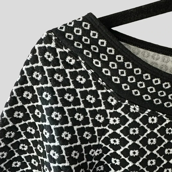 MAX STUDIO | NWOT | BLACK AND WHITE IKAT PRINT DRESS | SIZE MEDIUM - Picture 4 of 10